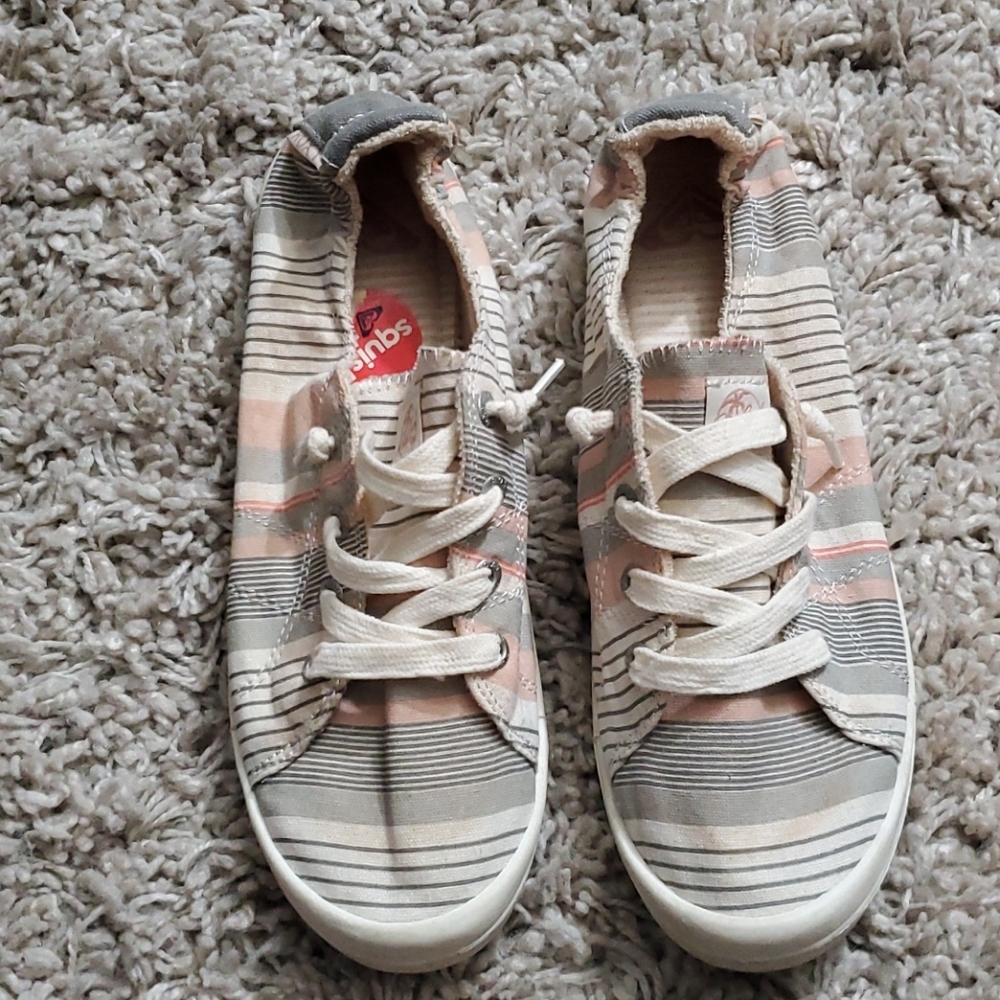 Womens SquishThis Roxy shoes
